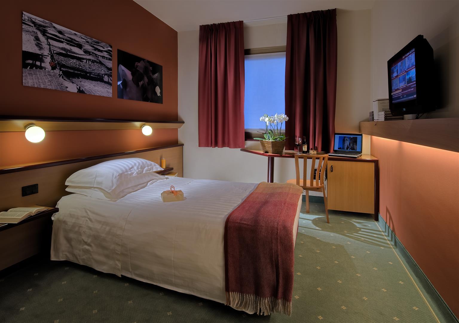 Best Western Plus Park Hotel Порденоне Номер фото